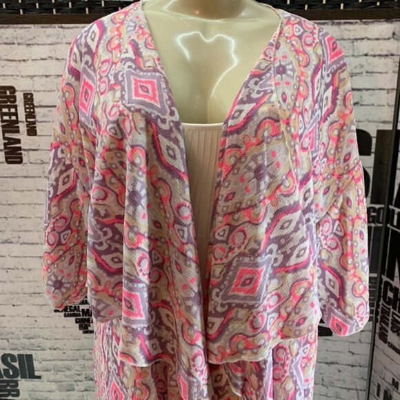 LulaRoe L Pink Print Draped Open Front Fringe Trim Topper - Picture 2 of 5